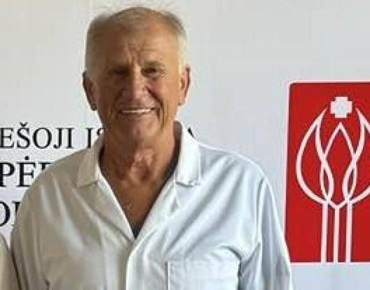 Žiemos maudynės išgyvena renesansą, o ką apie tai mano gydytojas urologas?